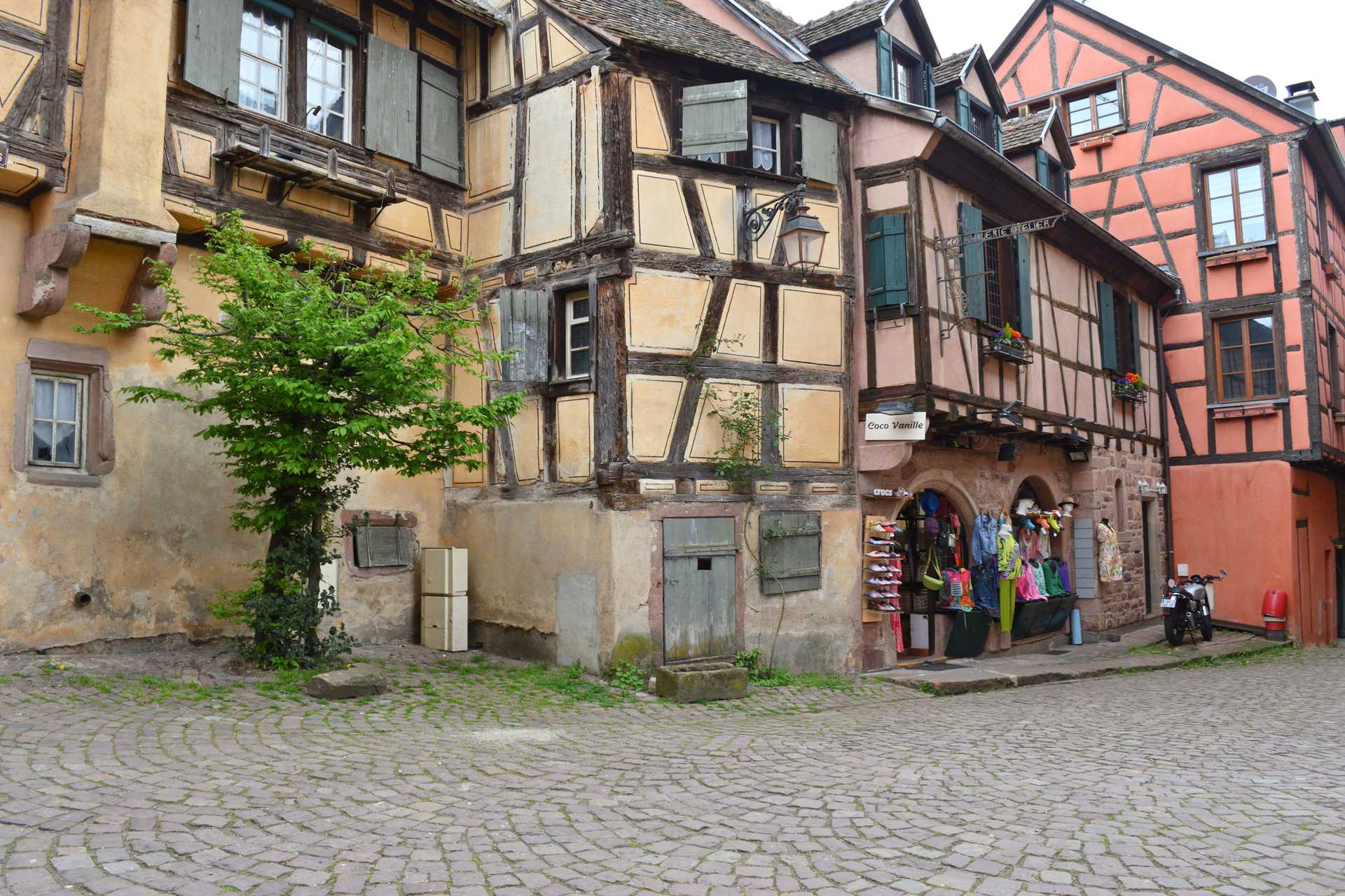 Colmar 4th Day Riquewihr Rue du General de Gaulle 47