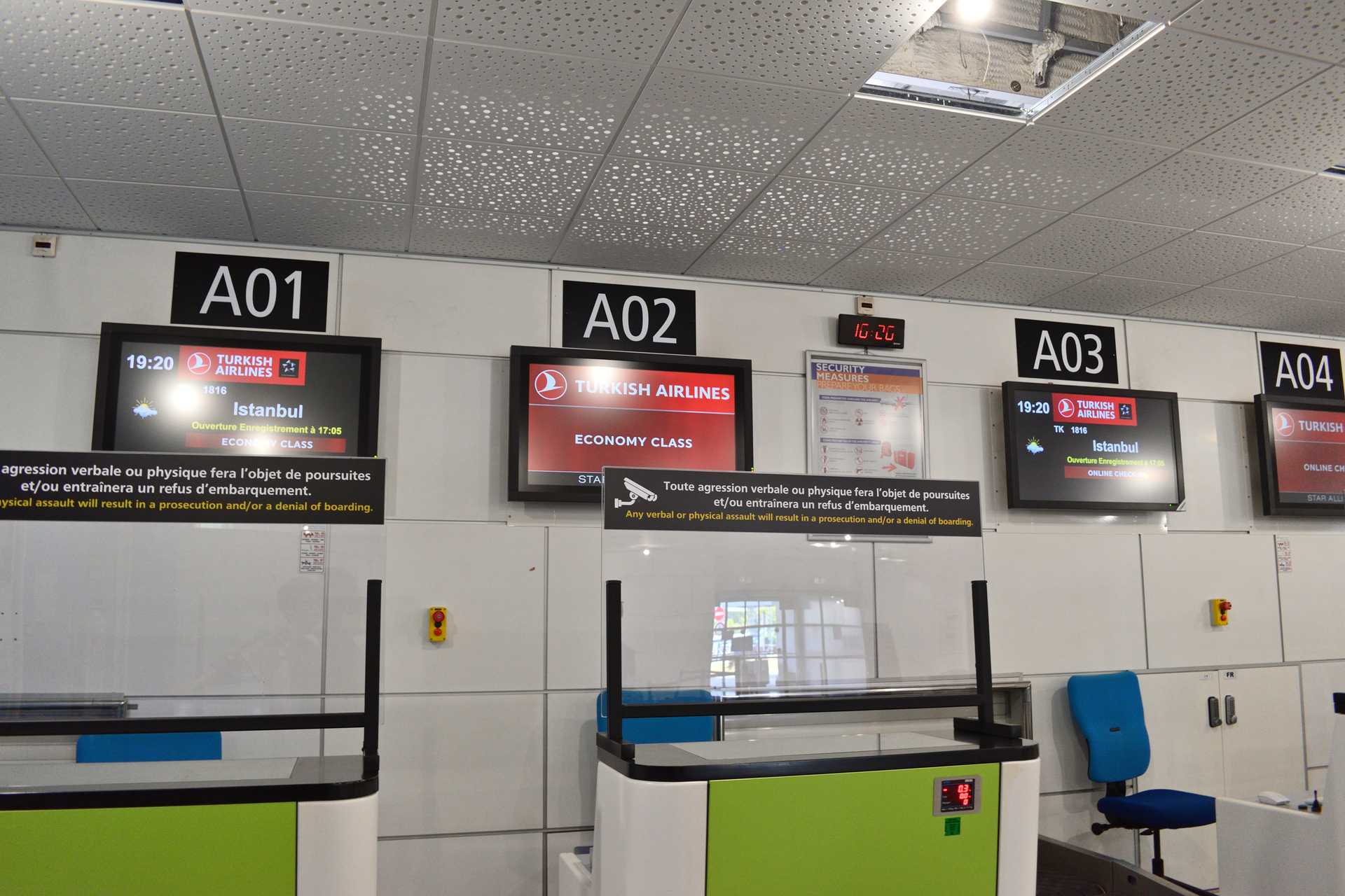 7th Day Aeroport Cote d'Azure 6