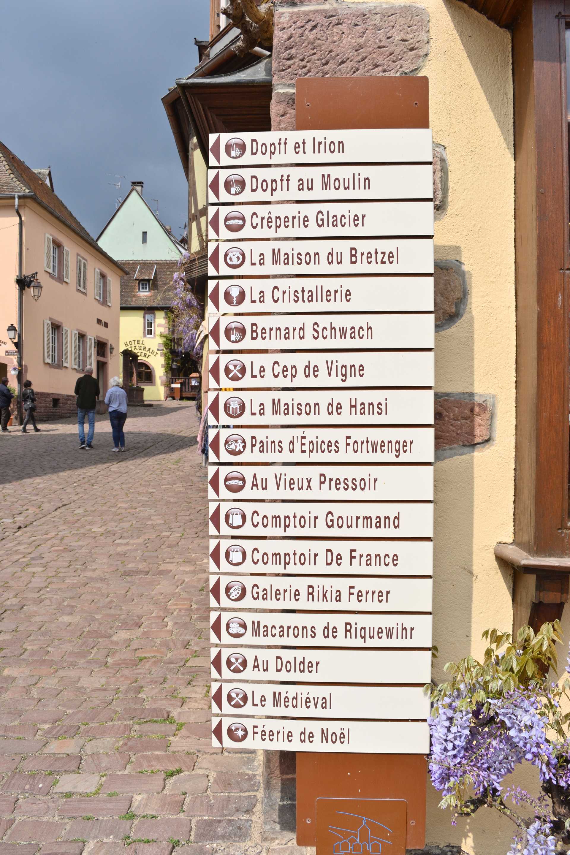 Colmar 4th Day Riquewihr Rue du General de Gaulle 8