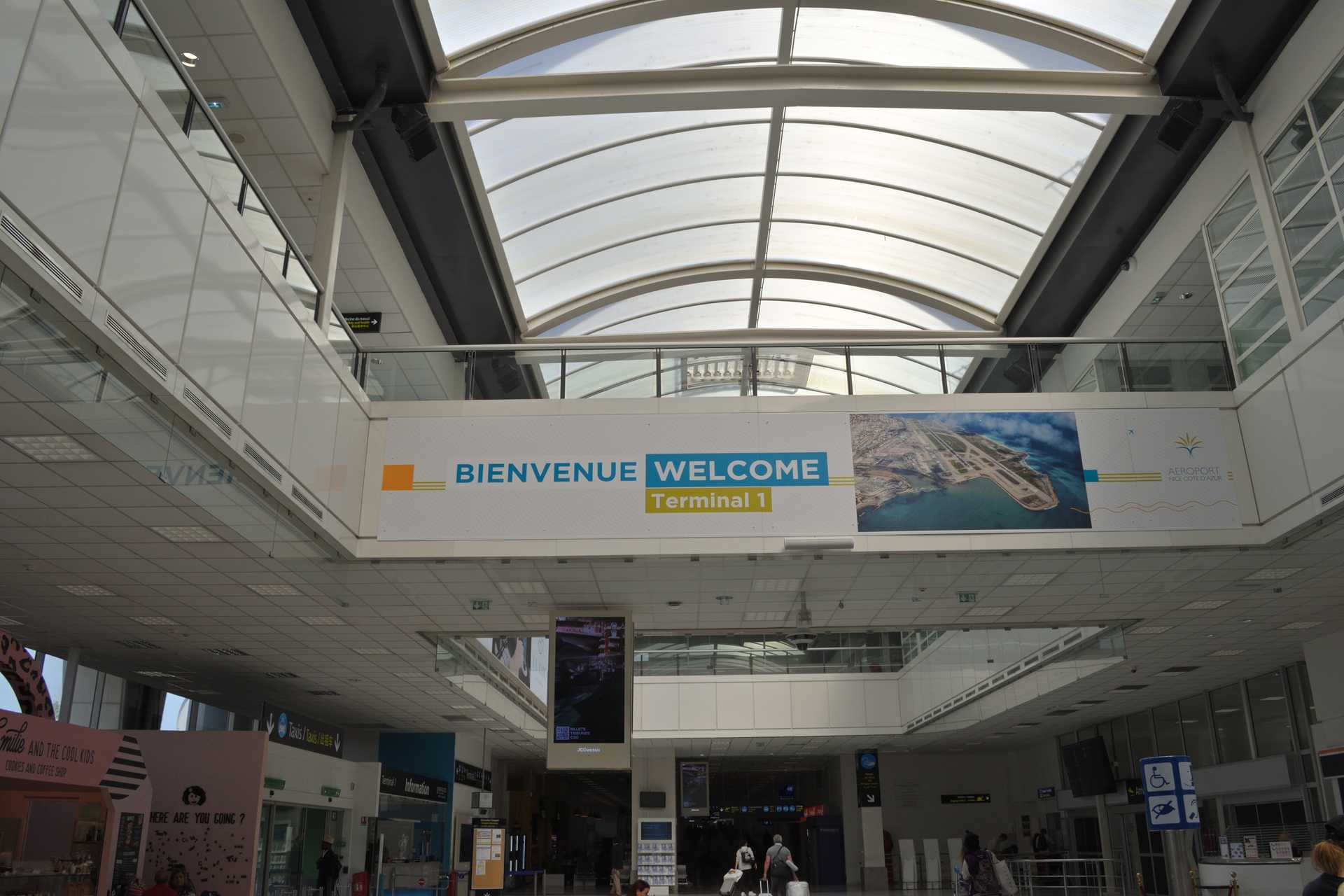 7th Day Aeroport Cote d'Azure 2