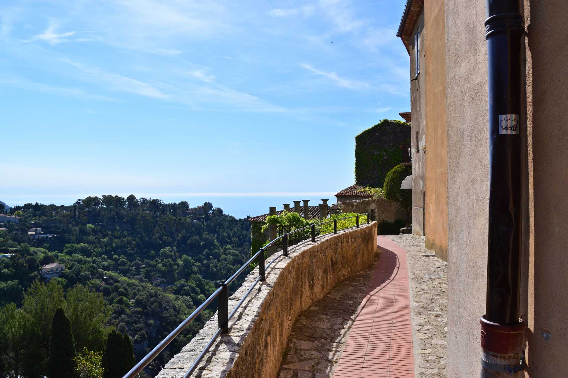 7th Day Eze Village Eglise 3