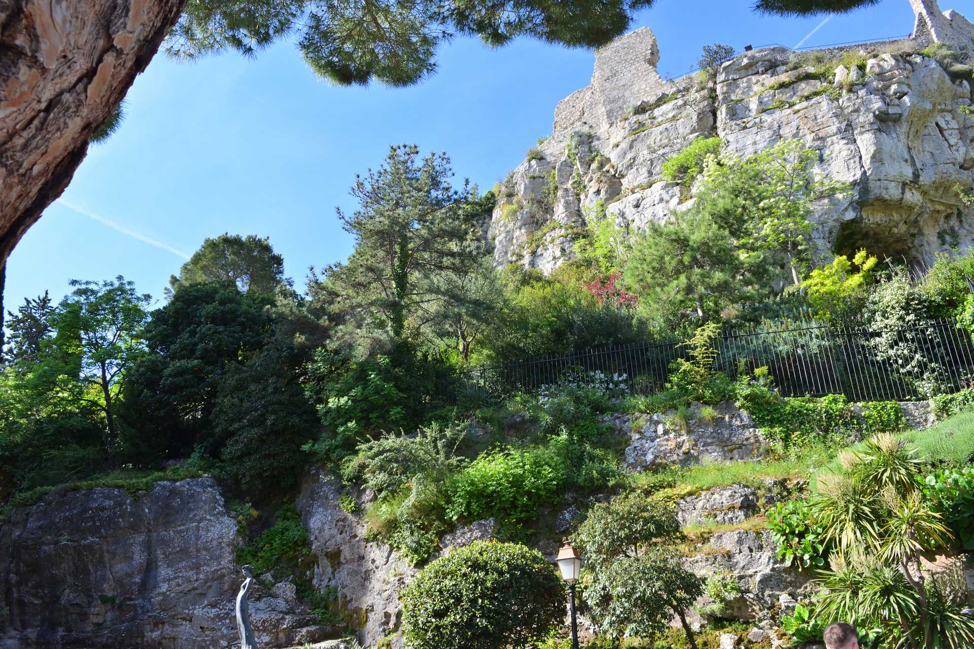 7th Day Eze Village Eglise 7