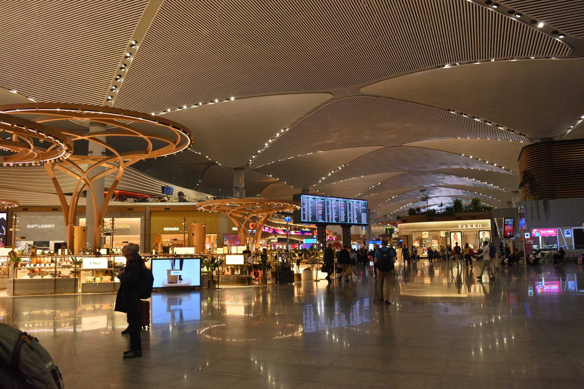 7th Day Istanbul Airport 11