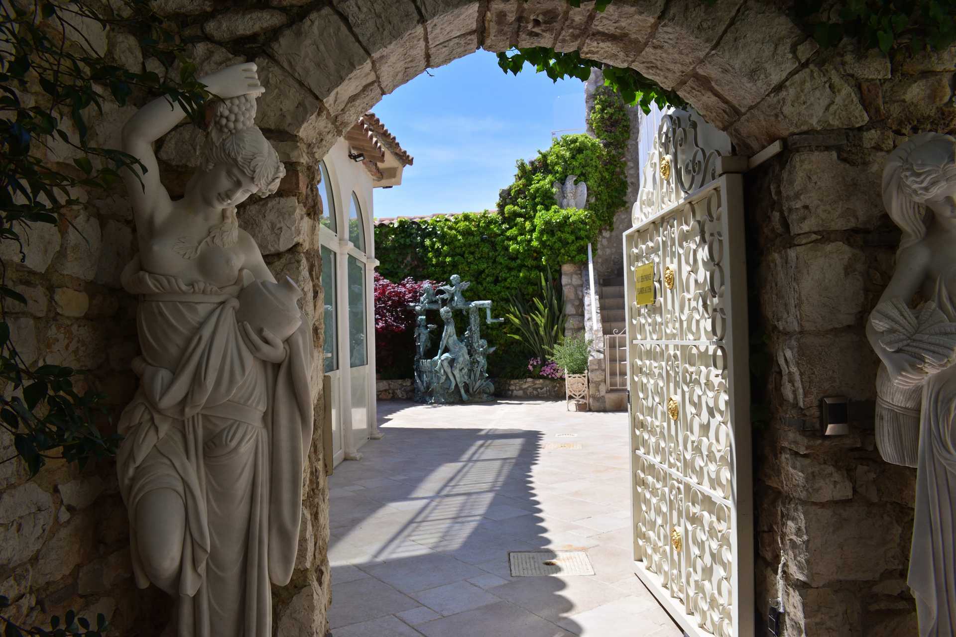 6th Day Eze Village Walk Around the Village 17