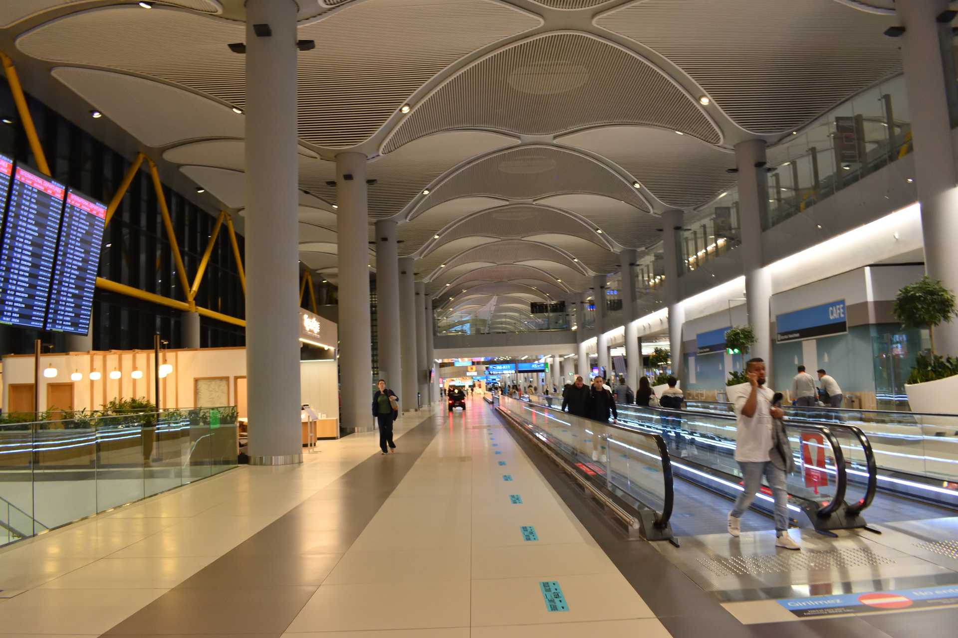 7th Day Istanbul Airport 22