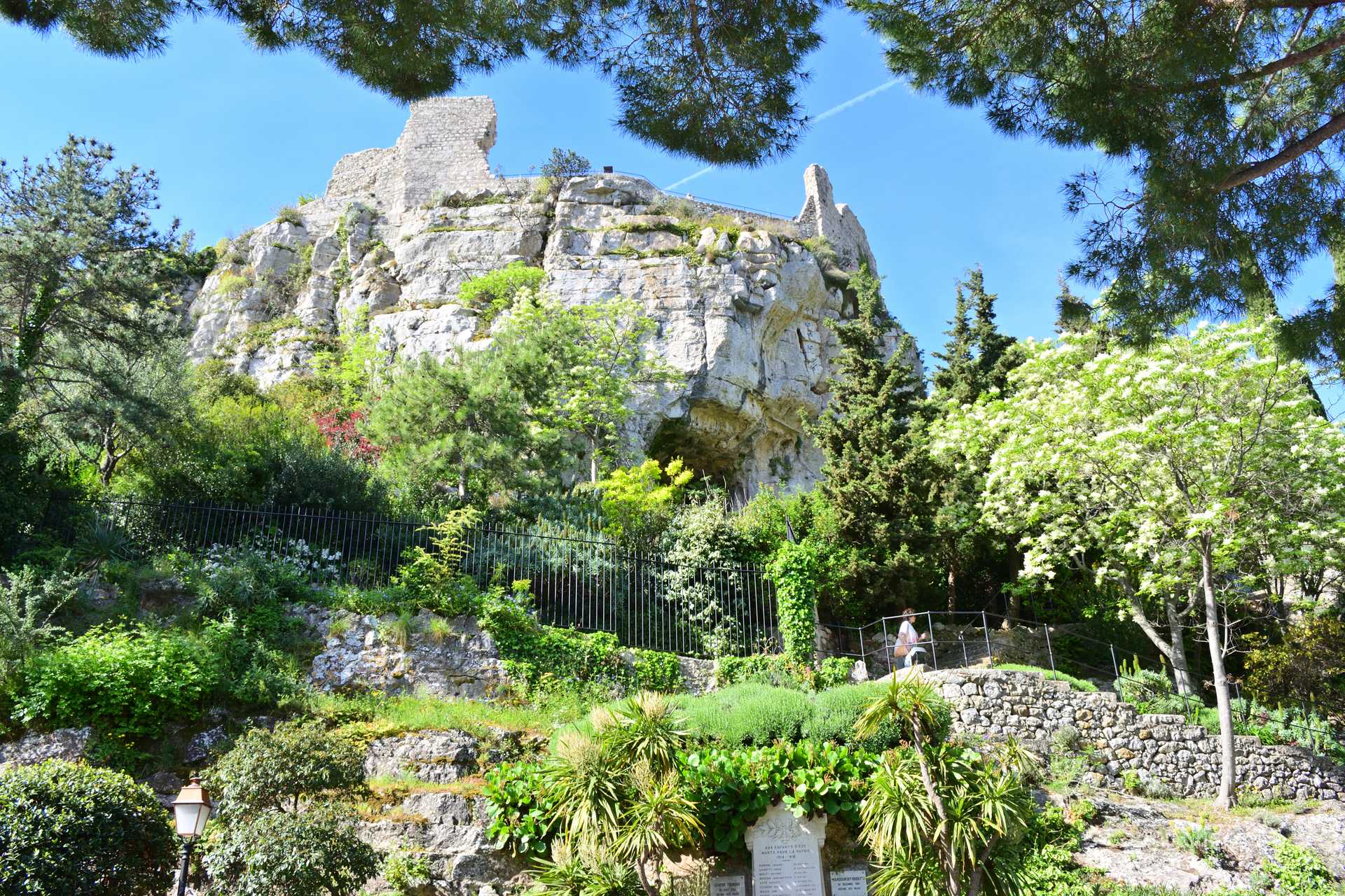 7th Day Eze Village Eglise 6