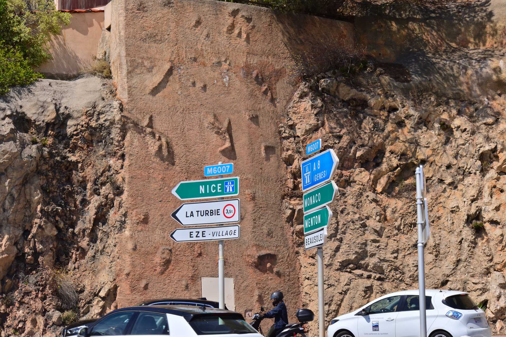 ごちうさ聖地巡礼記(62) 〜エズ編〜 エズ村を離れニースの空港へ